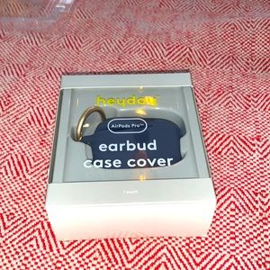 AirPods Pro case with carabiner